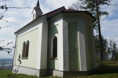 pohled zezadu zprava