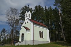 pohled zepředu zprava