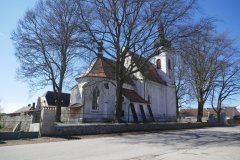 pohled zezadu zleva