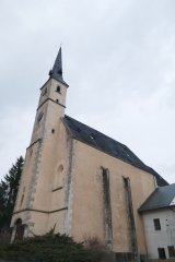 pohled zepředu zprava