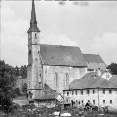 starší foto kostela