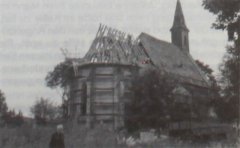 kostel dostává novou střechu