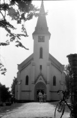 opravený kostel zepředu