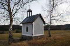 pohled zezadu zprava