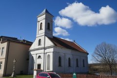 pohled zepředu zprava
