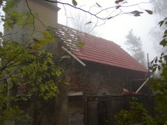 pohled zepředu zprava