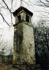 kaplička před opravou