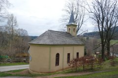 pohled zezadu zleva