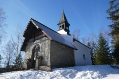 pohled zepředu zprava