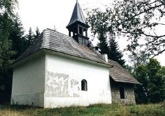 pohled zezadu zleva