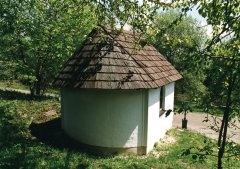 pohled zezadu zleva