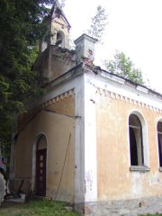 pohled zepředu zprava