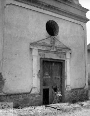 vchod do kaple