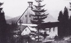 historické foto kaple (vzadu)