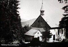 historické foto kaple (v pozadí)