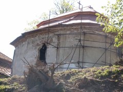 pohled zezadu zprava