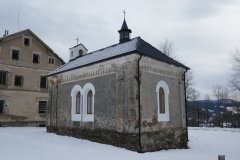 pohled zezadu zprava