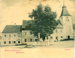 kostel na dobové pohlednici