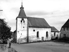starší foto kostela