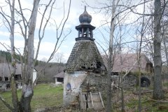 pohled zezadu zprava
