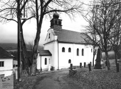 opravený kostel