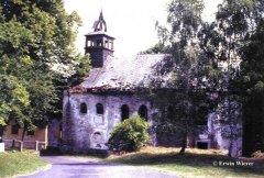 zdevastovaný kostel