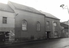 starší foto synagogy