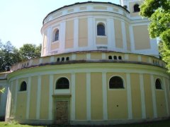 pohled zleva