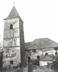 kostel před opravou