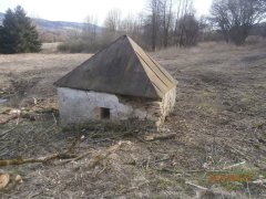 pohled zezadu zprava