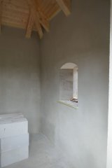 pohled do interiéru - pravá stěna