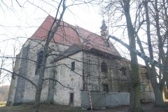 pohled zezadu zleva