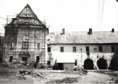 oprava kostela po požáru - průčelí