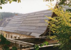 oprava střechy kláštera