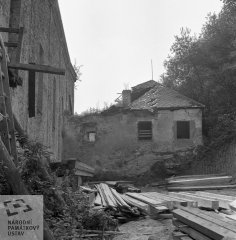oprava kostela po požáru