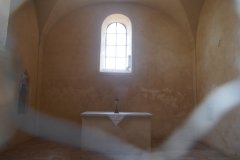 pohled do interiéru - oprava presbytáře