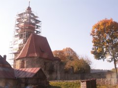 pohled zezadu zleva - oprava věže