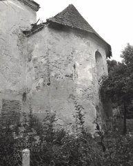 starší foto kostela - presbytář zezadu