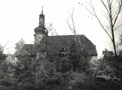 starší foto kostela - pohled zleva