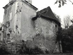 starší foto kostela - pohled zezadu zprava
