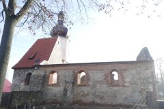 pohled zleva