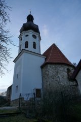 pohled zezadu zprava