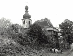 starší foto kostela