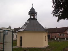 pohled zepředu zprava