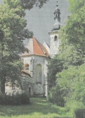 pohled zezadu zleva
