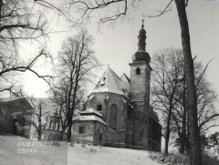 pohled na kostel od severovýchodu