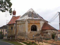 pohled zezadu zprava