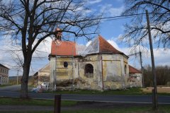 pohled zprava - nový sanktusník 
