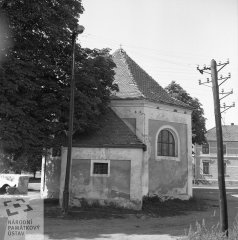 starší foto kostela