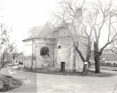 starší foto kostela 
